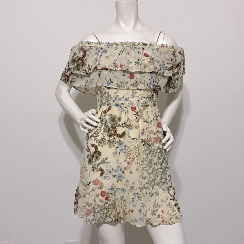 WAYF Floral Off The Shoulder Dress